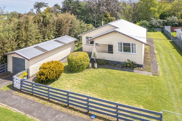 Photo of property in 10 Oturi Road, Waverley, 4510
