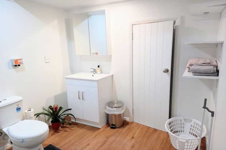 Photo of property in 164 Newlands Road, Newlands, Wellington, 6037