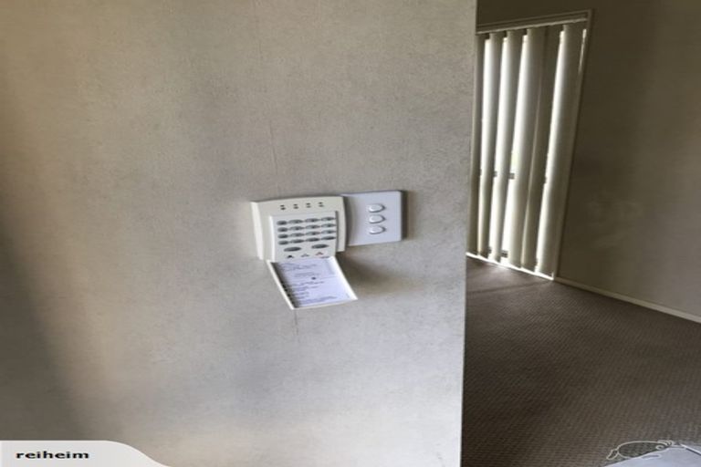 Photo of property in 21 Lilybank Crescent, East Tamaki, Auckland, 2013