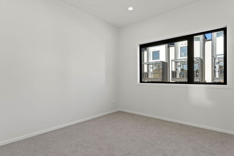 Photo of property in 30/28 Westgate Drive, Westgate, Auckland, 0614