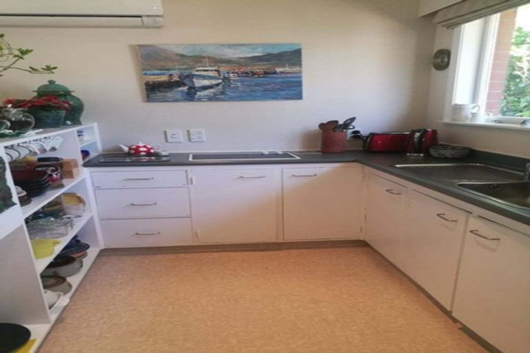 Photo of property in 3/260 Muritai Road, Eastbourne, Lower Hutt, 5013