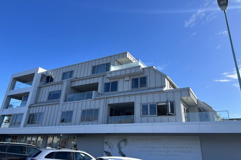 Photo of property in 4/19 Victoria Road, Mount Maunganui, 3116