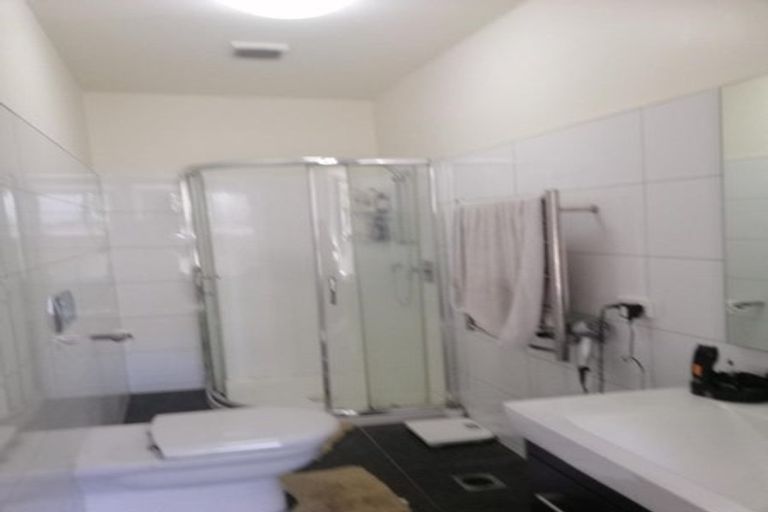 Photo of property in 4/25 Home Street, Mount Victoria, Wellington, 6011