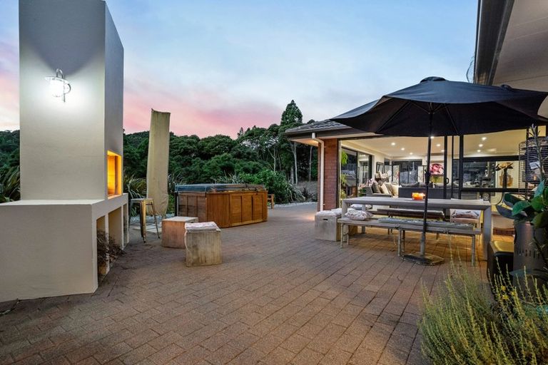 Photo of property in 63 Tram Road, Swanson, Auckland, 0614