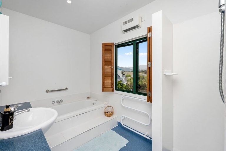 Photo of property in 10-12 Oratia Street, Waikanae Beach, Waikanae, 5036