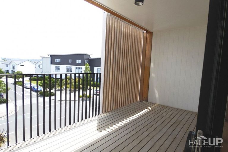 Photo of property in 12/165 Hobsonville Point Road, Hobsonville, Auckland, 0616