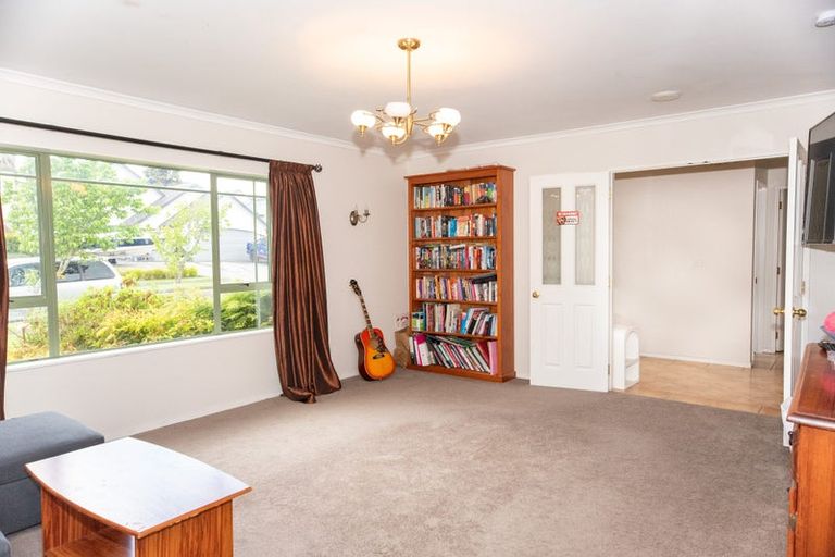 Photo of property in 49 Cairns Crescent, Rototuna, Hamilton, 3210