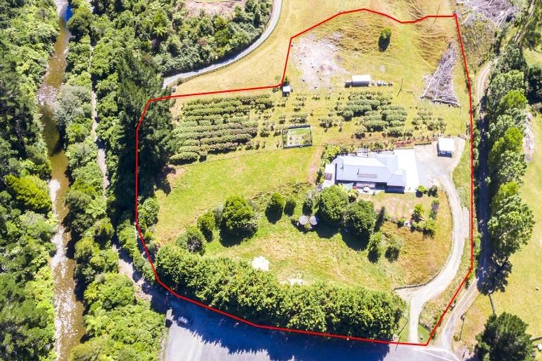 Photo of property in 182 Karapoti Road, Craigs Flat, Upper Hutt, 5372