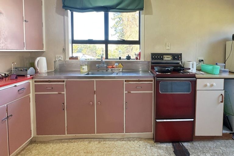 Photo of property in 3 Waitipapa Road, Hunterville, 4730
