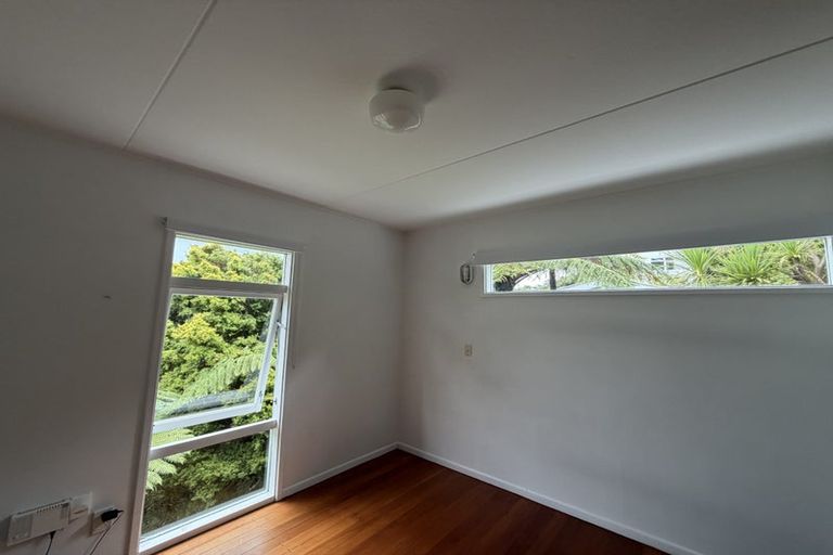 Photo of property in 135 Mairangi Road, Wilton, Wellington, 6012