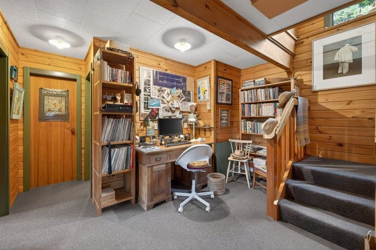 Photo of property in 35 Merlincote Crescent, Governors Bay, 8971