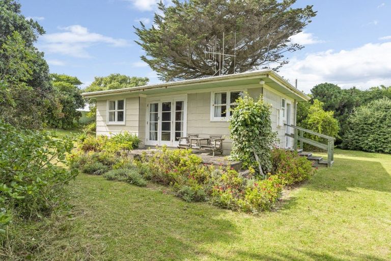 Photo of property in 39a Tasman Road, Otaki Beach, Otaki, 5512