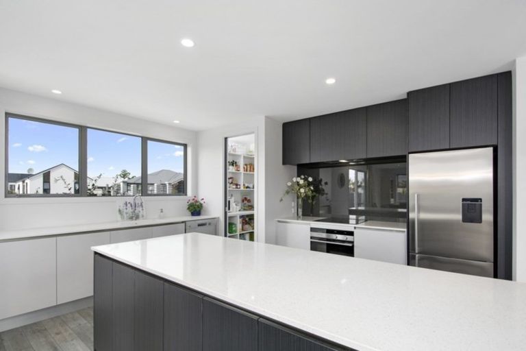 Photo of property in 2 Montia Close, Papamoa Beach, Papamoa, 3118