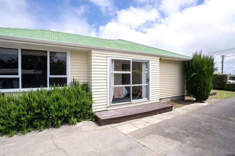 Photo of property in 40 Vancouver Crescent, Wainoni, Christchurch, 8061