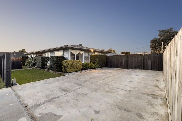 Photo of property in 1 Battersea Place, Roslyn, Palmerston North, 4414