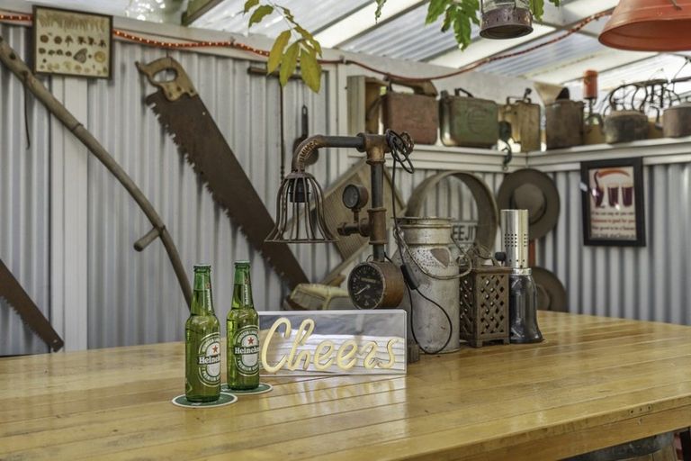 Photo of property in 1/27 Tui Glen Road, Birkenhead, Auckland, 0626