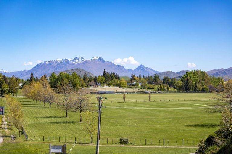 Photo of property in 37 Berkshire Street, Arrowtown, 9302