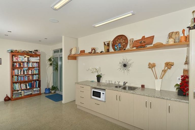 Photo of property in 231 Rockell Road, Whananaki, Hikurangi, 0181