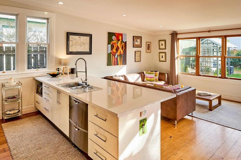 Photo of property in 77 Richmond Street, Petone, Lower Hutt, 5012