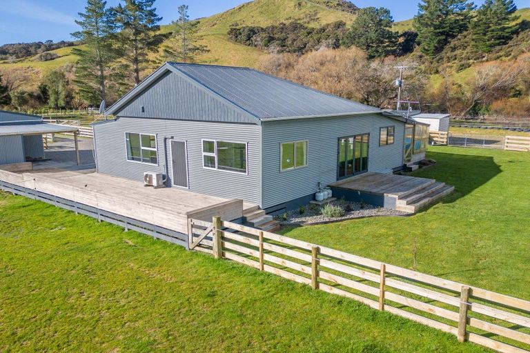 Photo of property in 10 Station Road, Mauriceville, Masterton, 5882