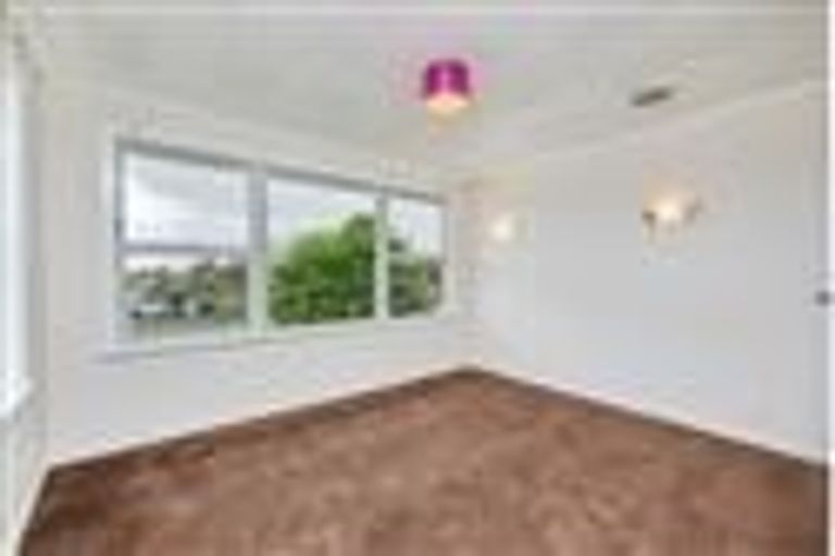 Photo of property in 38 Christmas Road, Manurewa, Auckland, 2102