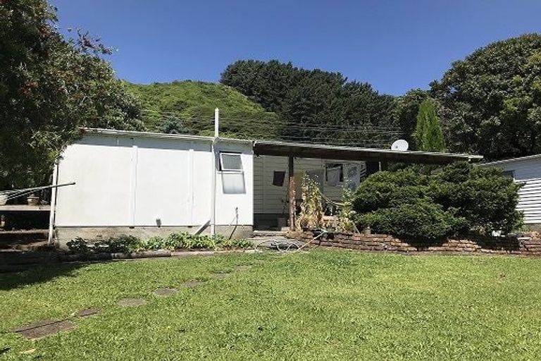 Photo of property in 188 Main Road South, Raumati South, Paraparaumu, 5032