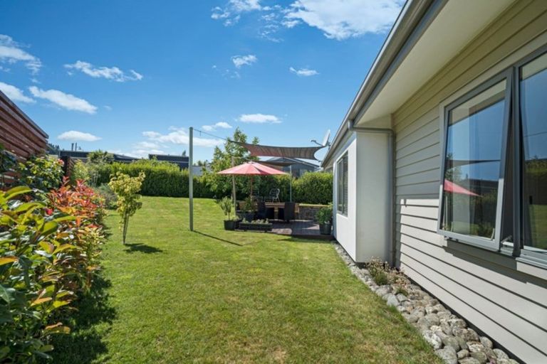 Photo of property in 7 Pukeko Place, Wanaka, 9305