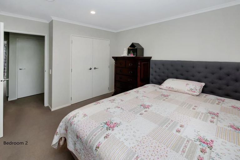 Photo of property in 6 Samuel Cassidy Avenue, Swanson, Auckland, 0614