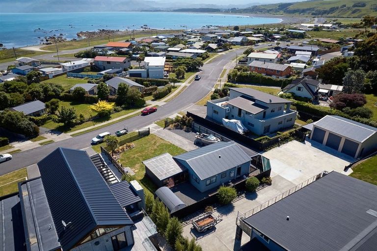 Photo of property in 48 Kotare Place, South Bay, Kaikoura, 7300