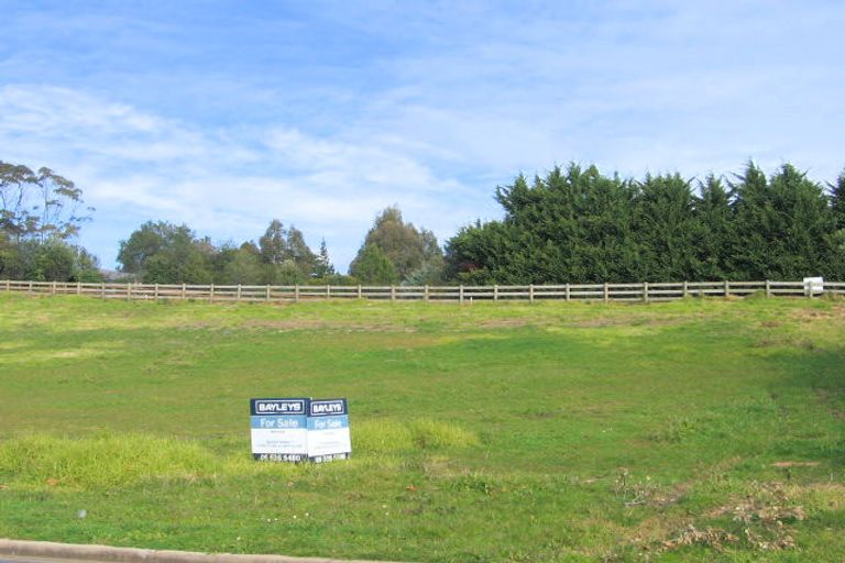 Photo of property in 31 Kinmont Rise, East Tamaki Heights, Auckland, 2016