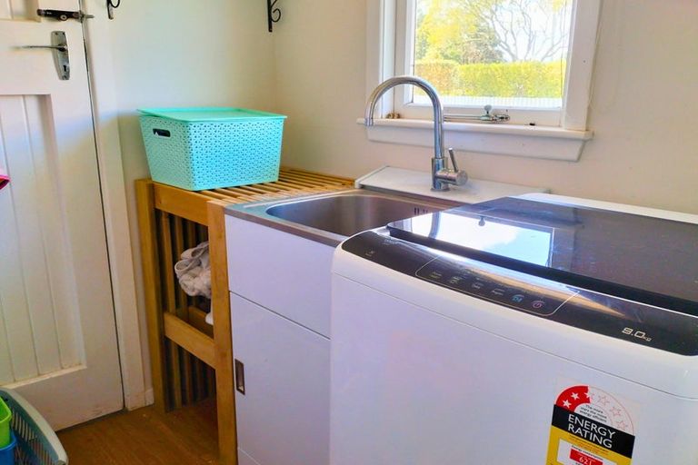 Photo of property in 27 Galt Street, Hawera, 4610