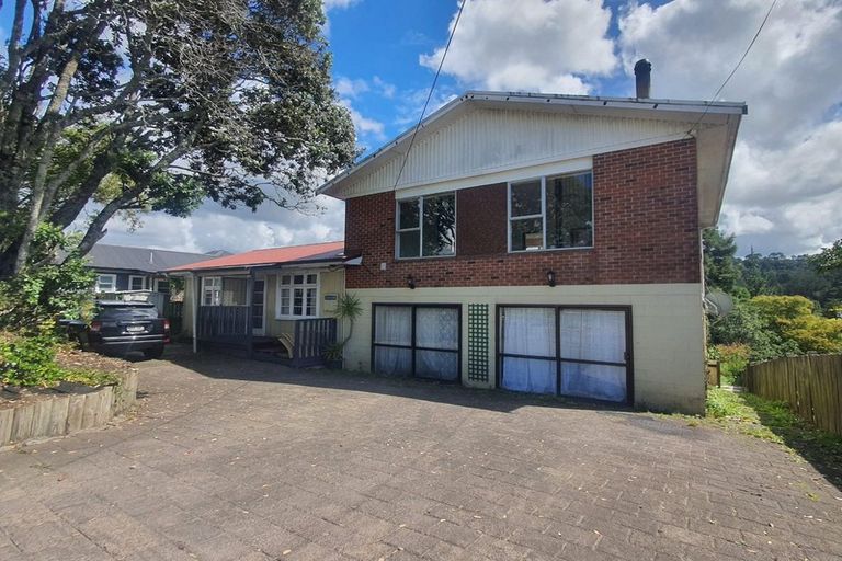 Photo of property in 639 Swanson Road, Swanson, Auckland, 0612