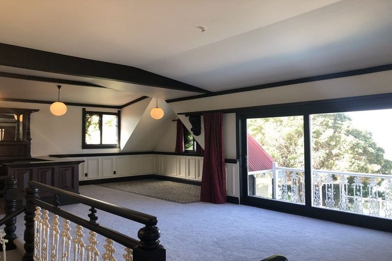 Photo of property in 15 Norwood Road, Bayswater, Auckland, 0622