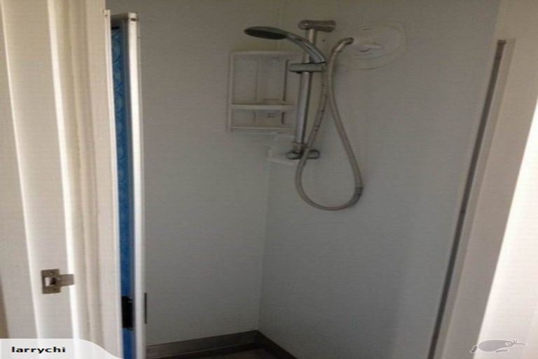 Photo of property in 2/38b Manuka Road, Glenfield, Auckland, 0629