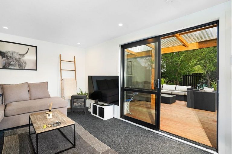 Photo of property in 2 Daniel Street, Martinborough, 5711