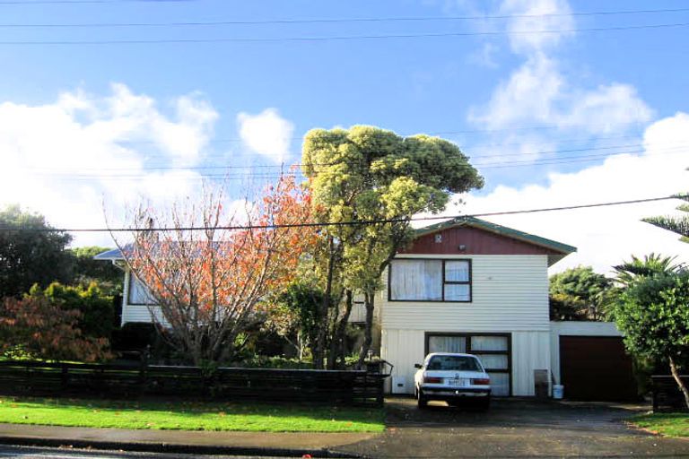 Photo of property in 89 Martin Road, Paraparaumu Beach, Paraparaumu, 5032