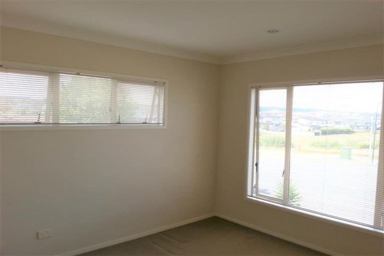 Photo of property in 114 Stancombe Road, Flat Bush, Auckland, 2016