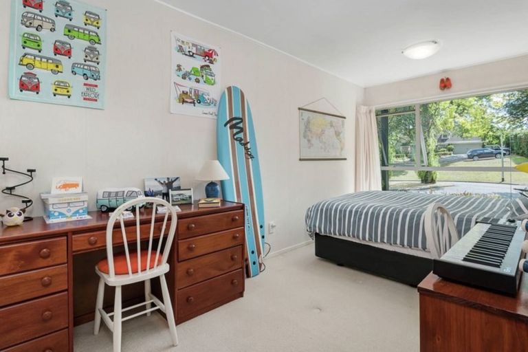 Photo of property in 5 Meanda Gardens, Sunnyhills, Auckland, 2010