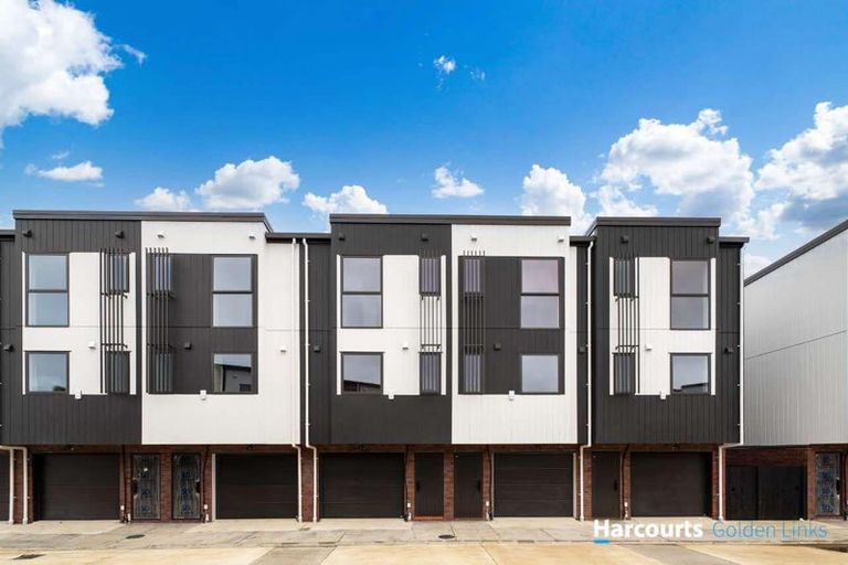 Photo of property in 4/800 Chapel Road, Northpark, Auckland, 2016