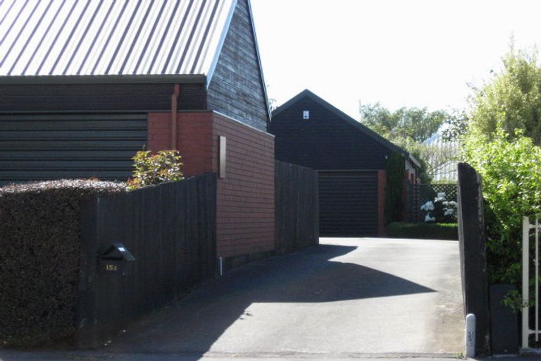 Photo of property in 2/15 Inglewood Place, Avonhead, Christchurch, 8042