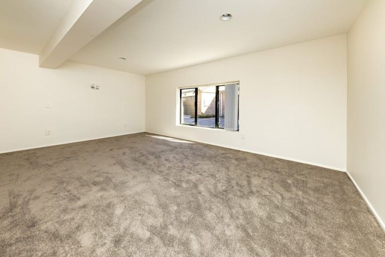 Photo of property in 5a Porchester Road, Papakura, 2110