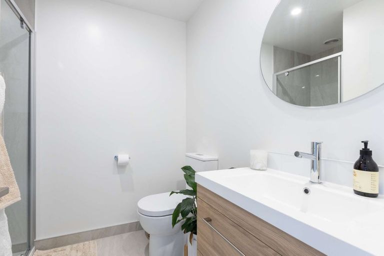 Photo of property in 3/160 Hills Road, Edgeware, Christchurch, 8013