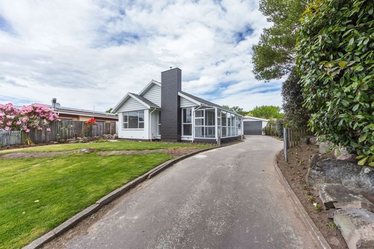 Photo of property in 11 Ansonby Street, Russley, Christchurch, 8042