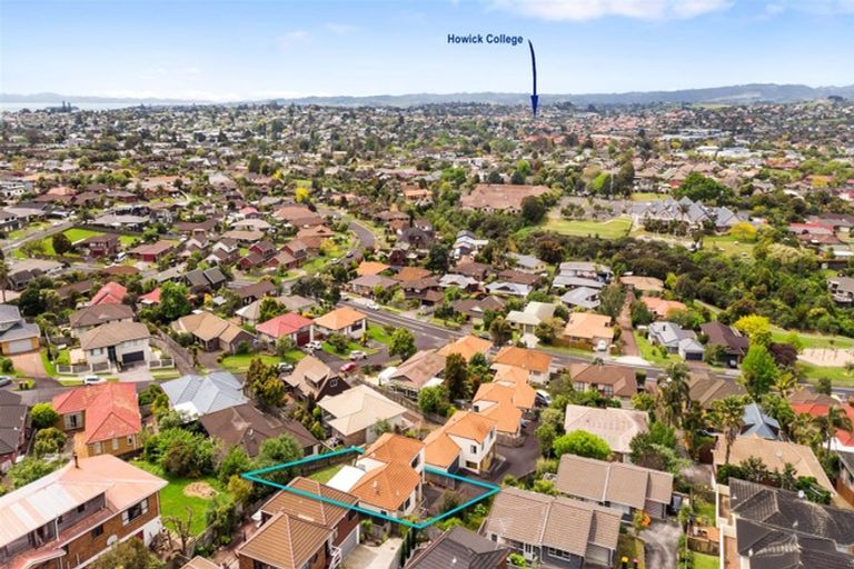 Photo of property in 1/8 Kells Place, Botany Downs, Auckland, 2010