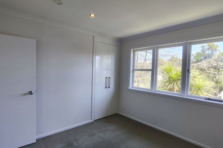 Photo of property in 51b Glengarry Road, Glen Eden, Auckland, 0602