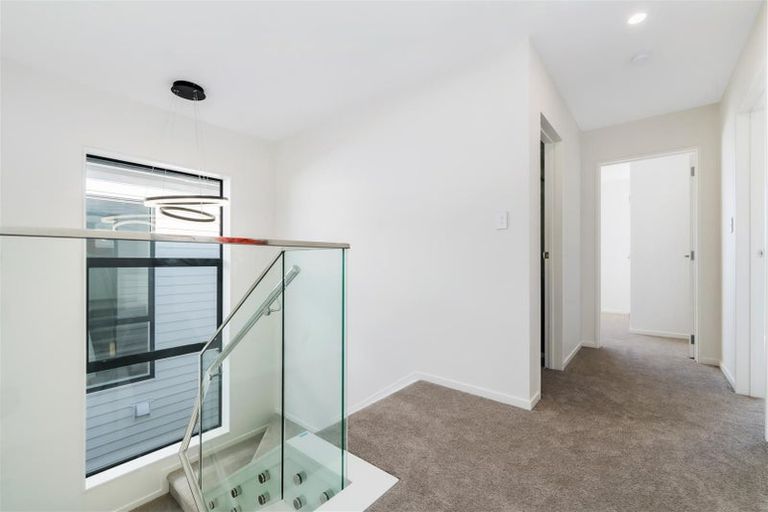 Photo of property in 19 Woven Place, Karaka, Papakura, 2113