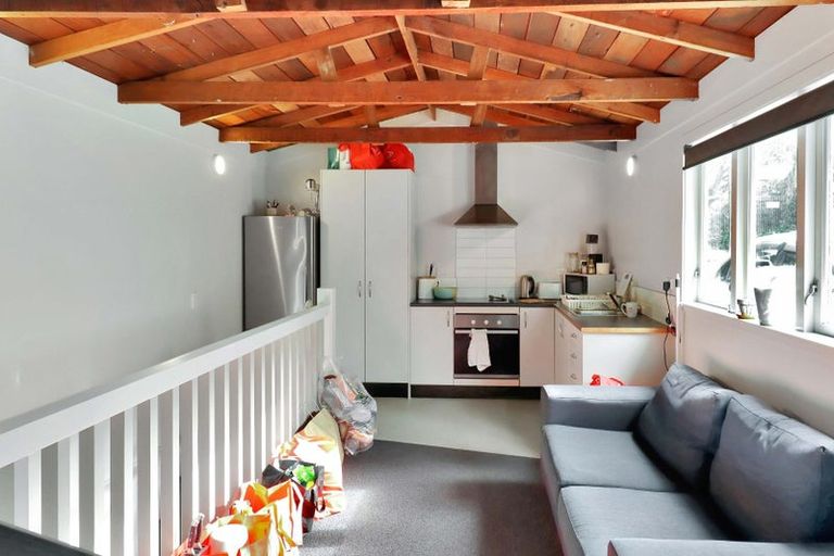 Photo of property in 289 The Terrace, Te Aro, Wellington, 6011