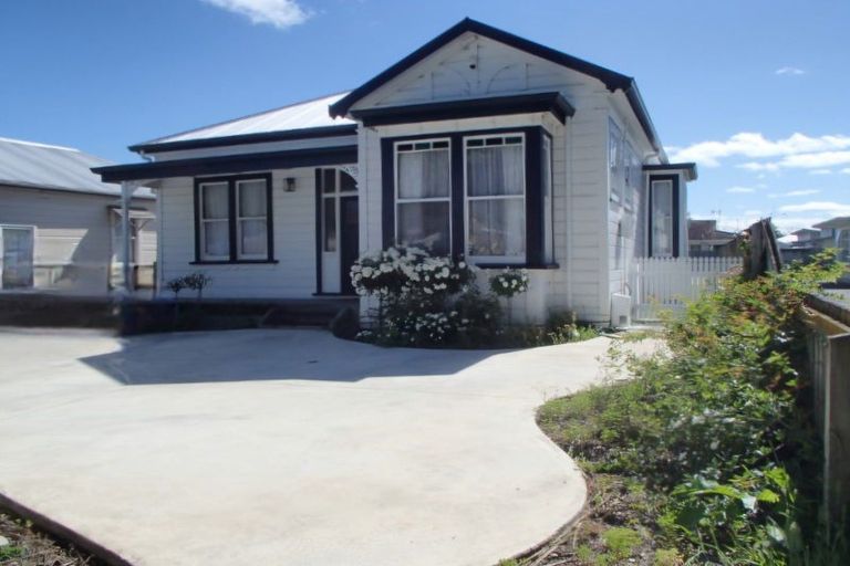 Photo of property in 15 Ada Street, Hokowhitu, Palmerston North, 4410