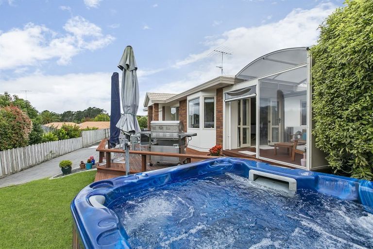 Photo of property in 3 Bluebird Crescent, Unsworth Heights, Auckland, 0632