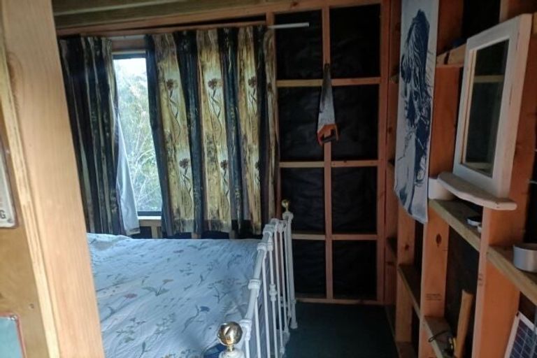 Photo of property in 1 Waikawau Beach Road, Waikawau, Coromandel, 3584